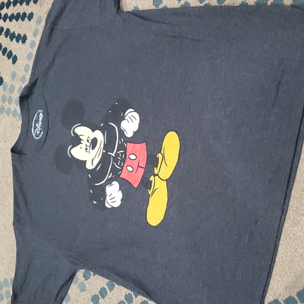 Men's Disney Mickey Mouse XL shirt